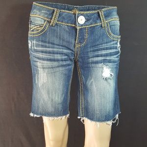 Almost Famous Womens Shorts Sz 5 Distressed Denim
